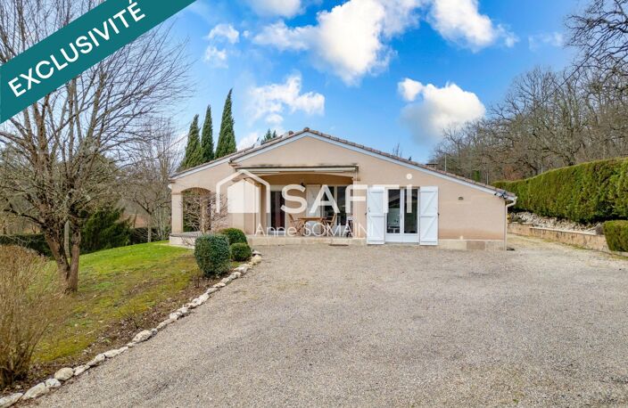Plain-pied avec piscine et jardin arboré — photo 3