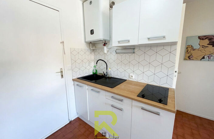 En exclusivité Deux pièces dans résidence avec piscine et pa — photo 3