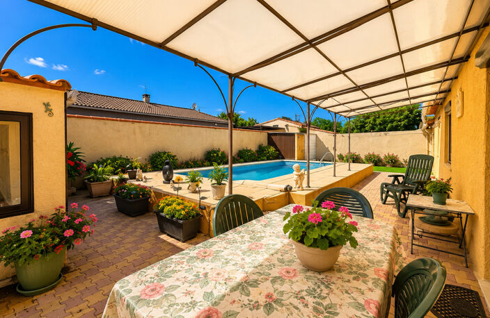 A VENDRE DEPT 30 (GARD) AIMARGUES VILLA PP 3 CHAMBRES JARDIN — photo 3