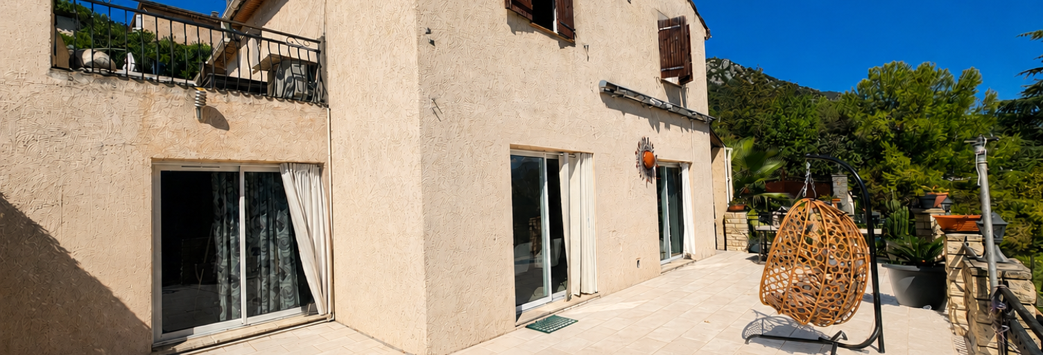Maison 7 Pièces 185 m² à vendre à Gilette (06830)