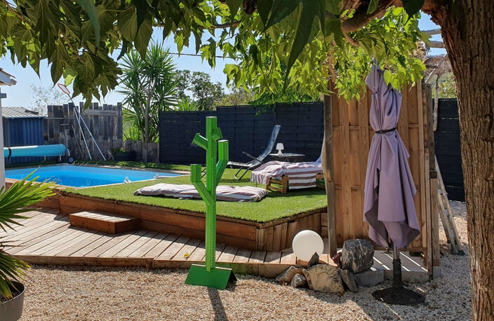 jolie maison de plain-pied *piscine bois semi-enterrée * sec — photo 5