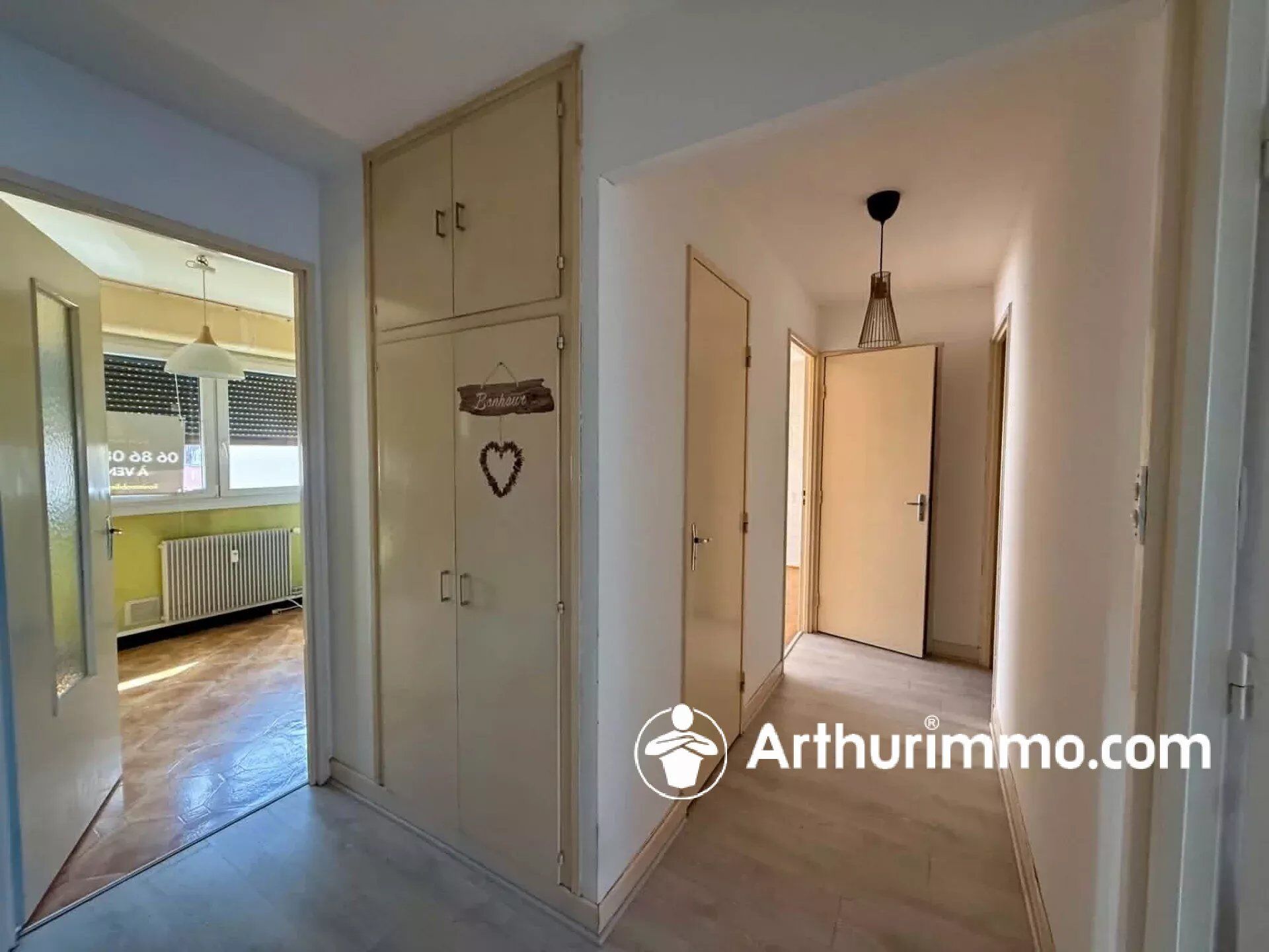 Appartement 3 pièces 65 m² · à Belfort · 65 m² · 77 000 €