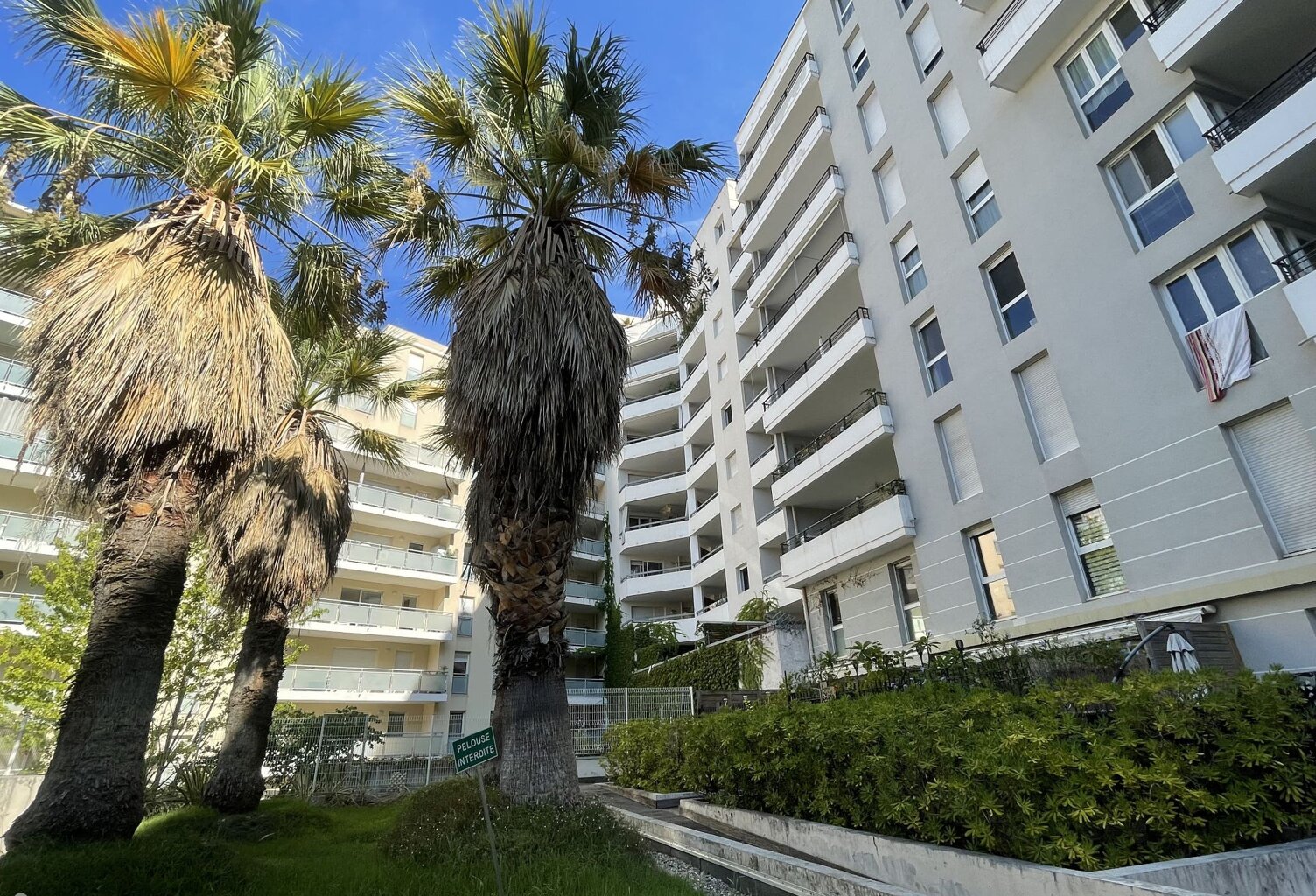 Vente appartement 2 pièces 49 m² Marseille 8 (13008) — photo 1