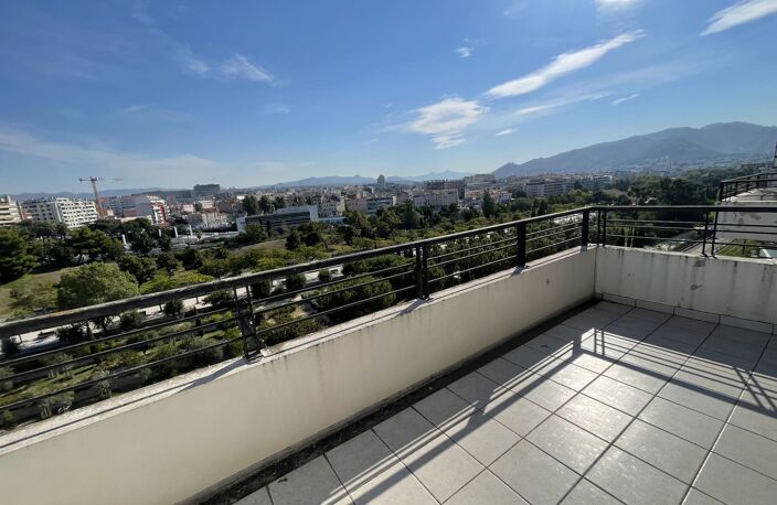 Vente appartement 2 pièces 49 m² Marseille 8 (13008) — photo 2