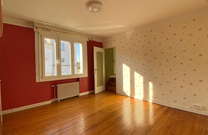 Maison 3 chambres à louer à Arras — photo 3