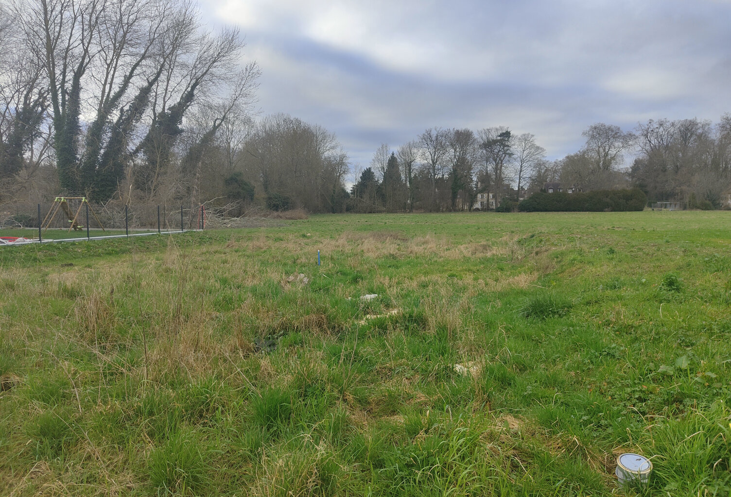Très beau Terrain à bâtir de 837 m2 plat et clos sur deux co — photo 1