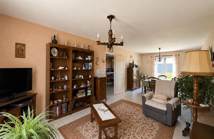 NESLE  - PAVILLON INDIVIDUEL ELEVEE SUR SOUS SOL COMPLET - 4 — photo 5