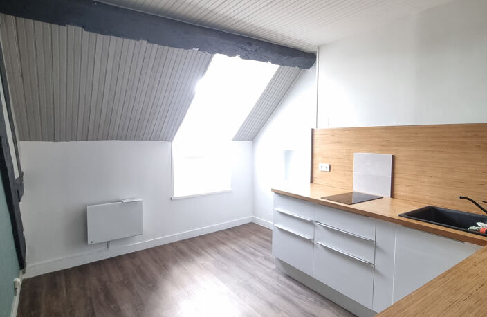 T3 rénové de 83 m2   Dernier étage — photo 2
