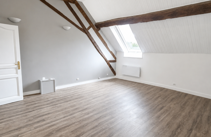 T3 rénové de 83 m2   Dernier étage — photo 3