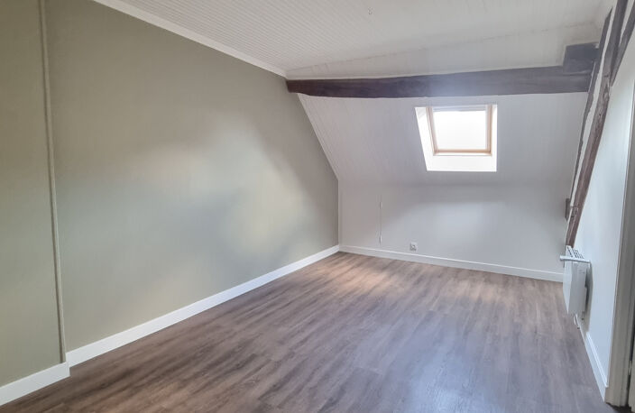 T3 rénové de 83 m2   Dernier étage — photo 4
