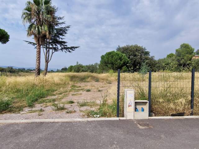 Vente Terrain à bâtir 1 466 m&sup2; — photo du bien