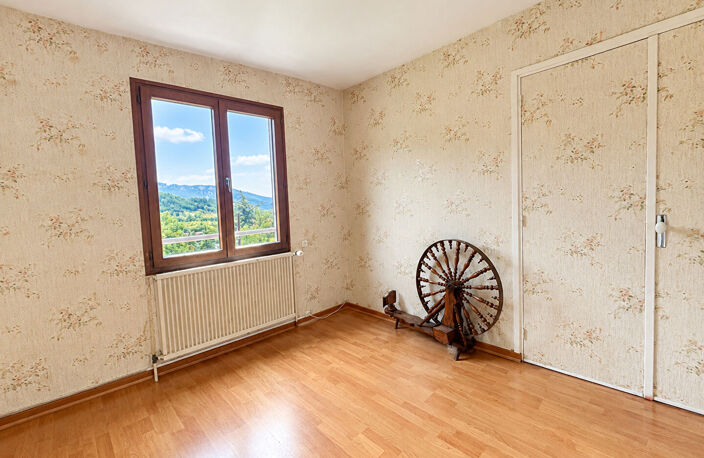 Maison Serres 6 pièce(s) 111 m2 — photo 3