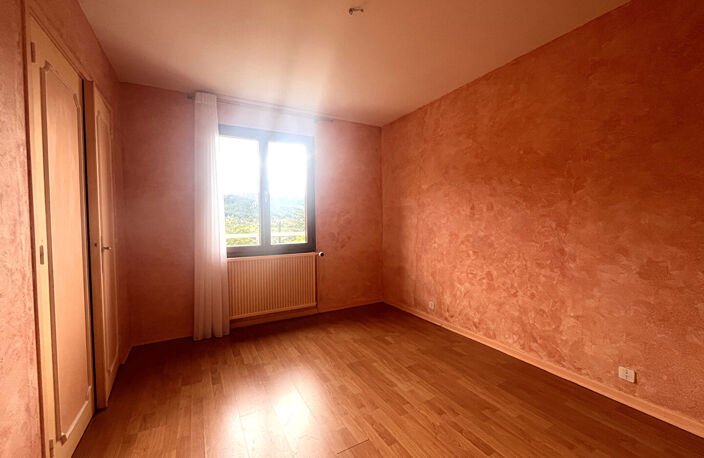 Maison Serres 6 pièce(s) 111 m2 — photo 5