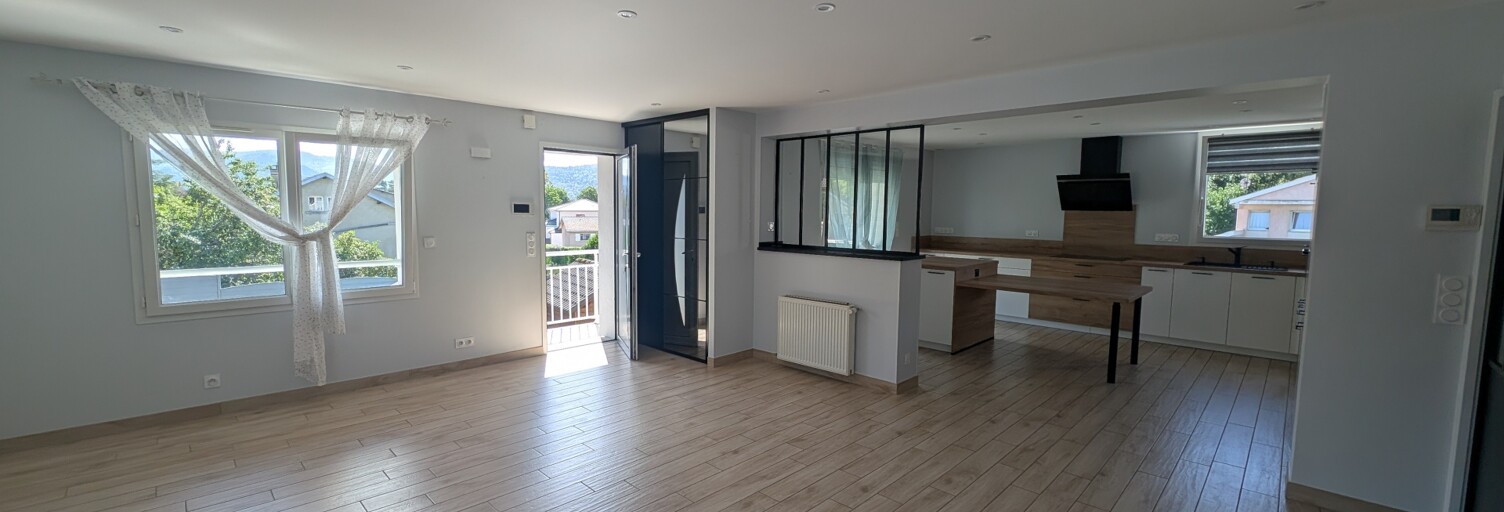 Maison 10 Pièces 165 m² à vendre à Géovreisset (01100)