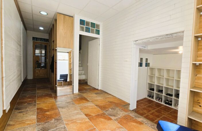 MAISON ATYPIQUE T3bis / GARAGE / TERRASSE / COUR — photo 5