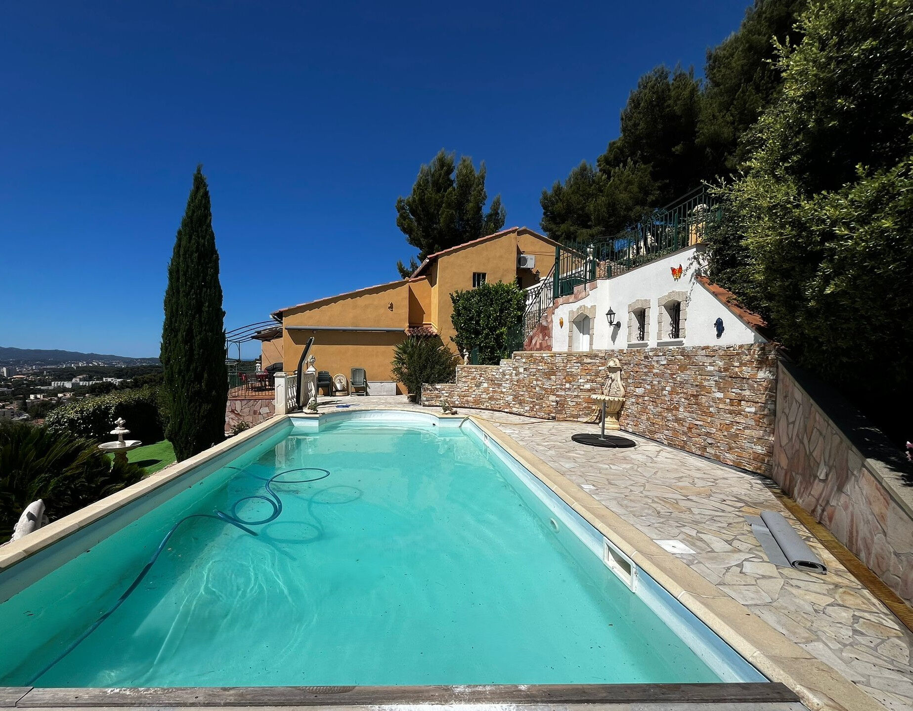 Villa / Maison  T5 à vendre Toulon 83200