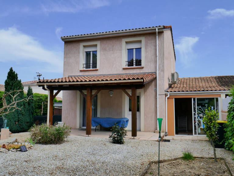 Saint Sulpice : Maison T4 de 82 m² avec garage et jardin — photo 1