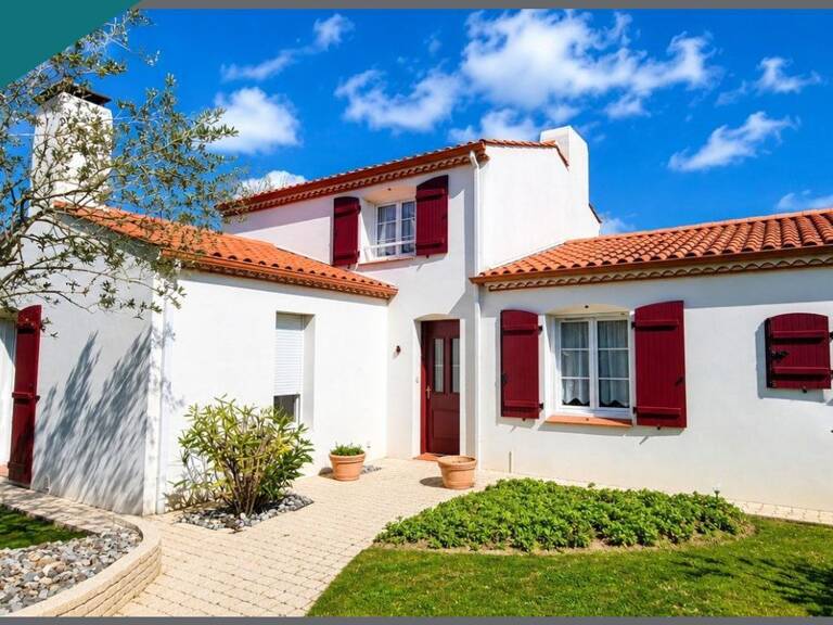 Maison familiale avec vie de plain-pied, double garage et jardin paysagé — photo 1