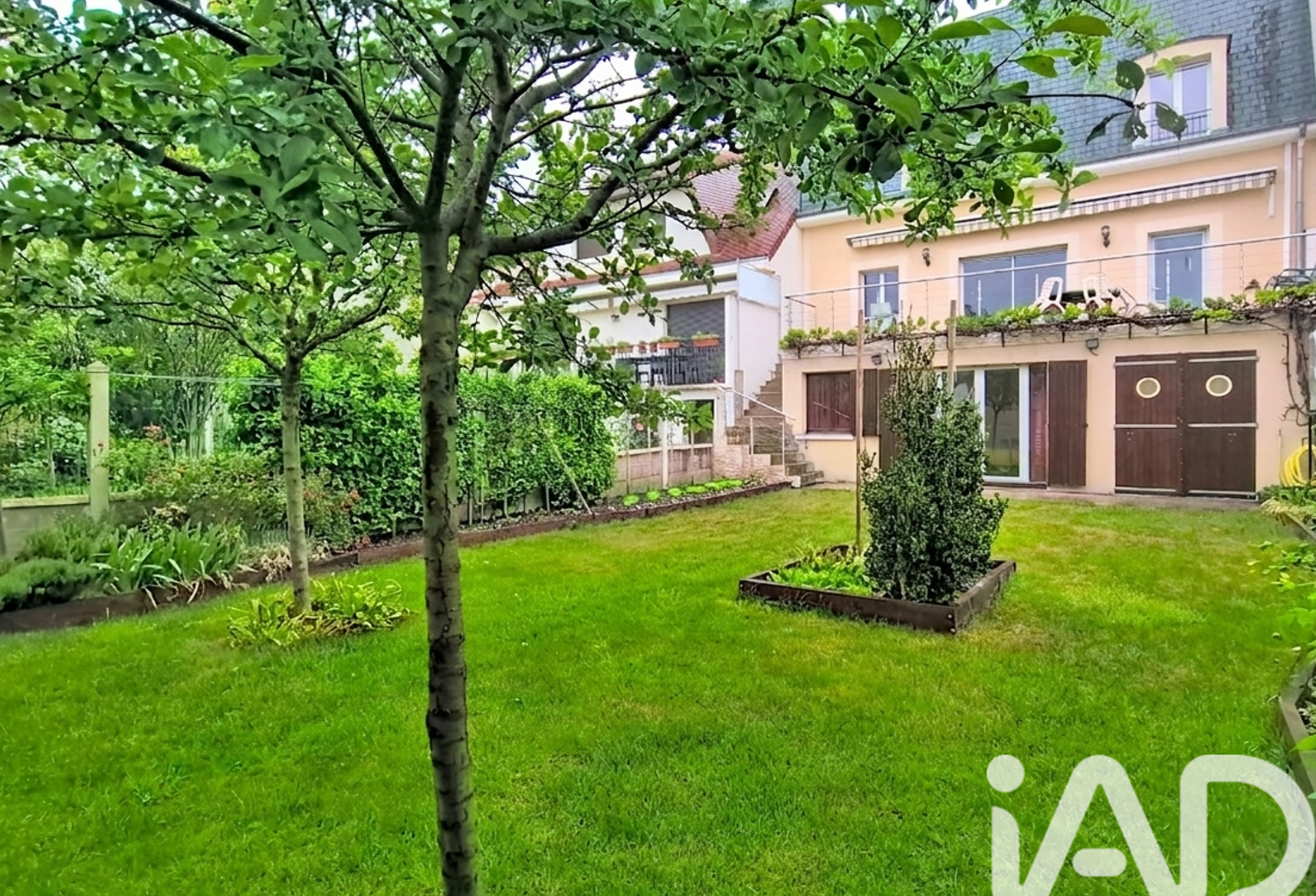 Vente Maison/villa 10 pièces — photo 1