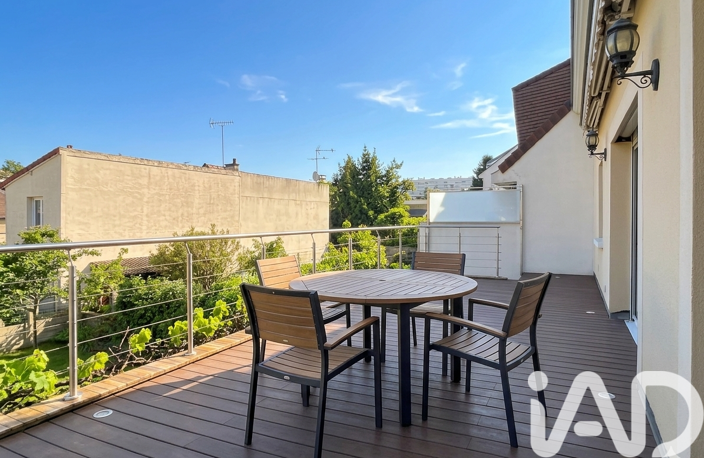 Vente Maison/villa 10 pièces — photo 2