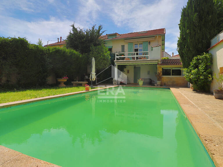 MAISON AVEC PISCINE ET JARDIN -186 M² HABITABLES - TERRASSE  - GARAGE - PARKING - SECTEUR LA POMME / SAINT-PIERRE — photo 1