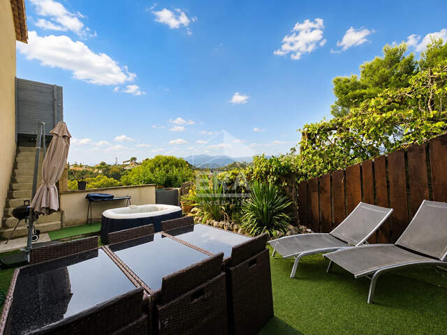 Charmant deux pièces avec jardin au calme absolu — photo du bien