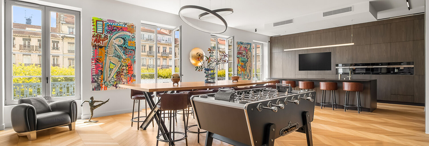 Appartement 5 Pièces 205 m² à vendre à Lyon 6 (69006)