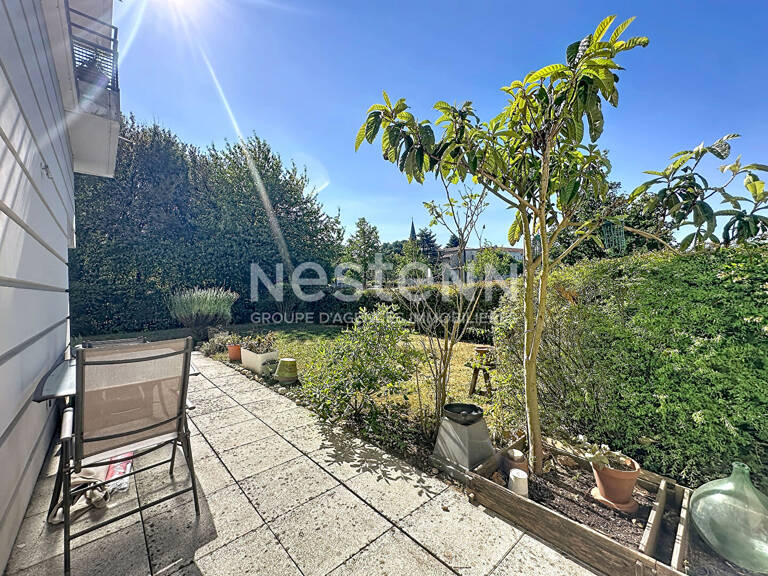 Rez de jardin 3 pièces 2 chambres avec cave - 69500 BRON — photo 1