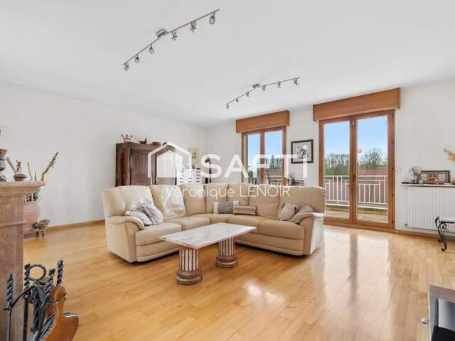 Le Mesnil Le Roi - Maison familiale 6P de 238m2 sur un terrain de 1273m2 — photo du bien