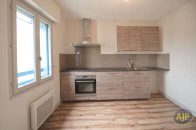 Appartement 3 pièces 710 €
