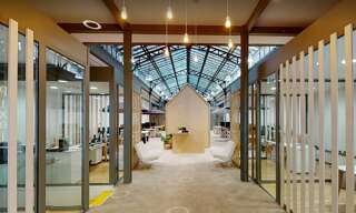 Bureau  325 m² à louer à Lyon 7 (69007)