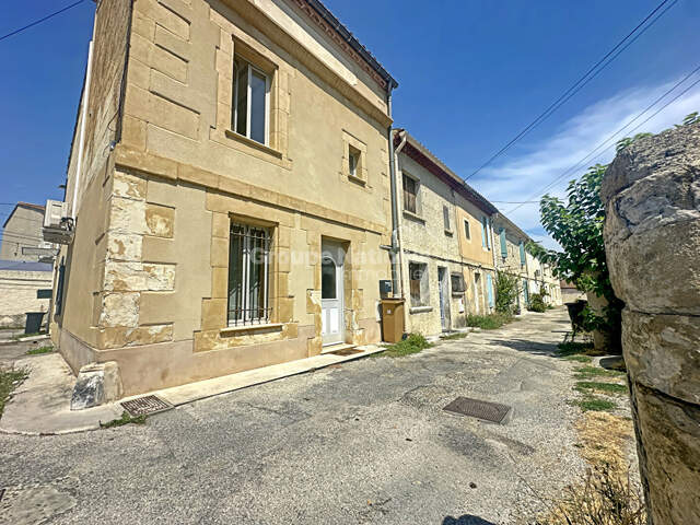 A vendre Arles Mouleyres maison rénovée — photo du bien