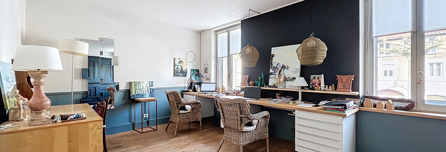 Maison 10 Pièces 330 m² à vendre à Saint-Affrique (12400)