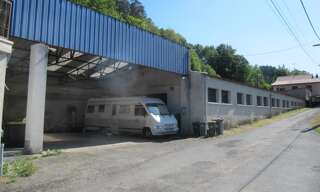 Immeuble  210 m² à vendre à La Monnerie-le-Montel (63650)