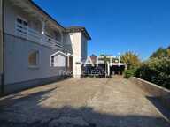 Maison bi famille comprenant deux appartements — photo 2