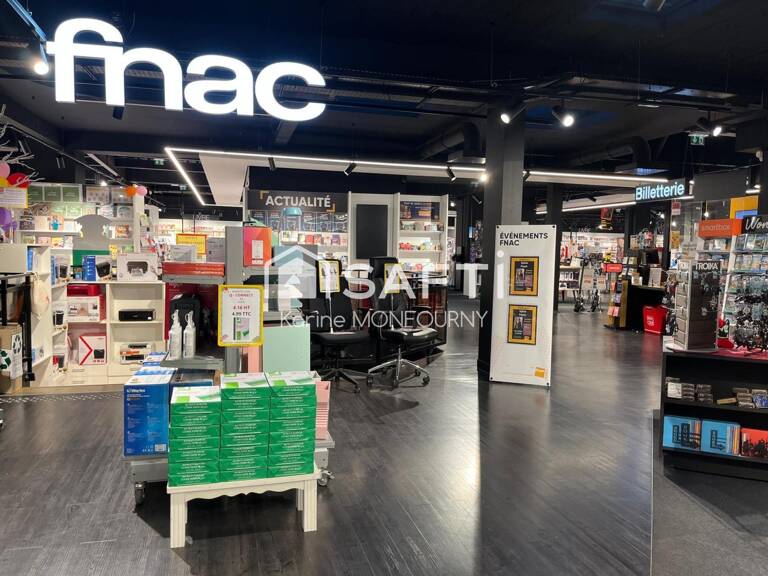 LOCAL COMMERCIAL HYPER-CENTRE — photo 1