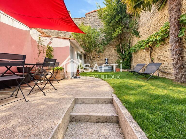 Niort centre ville, 5 chambres, 2 SDB, jardin et garage — photo 1