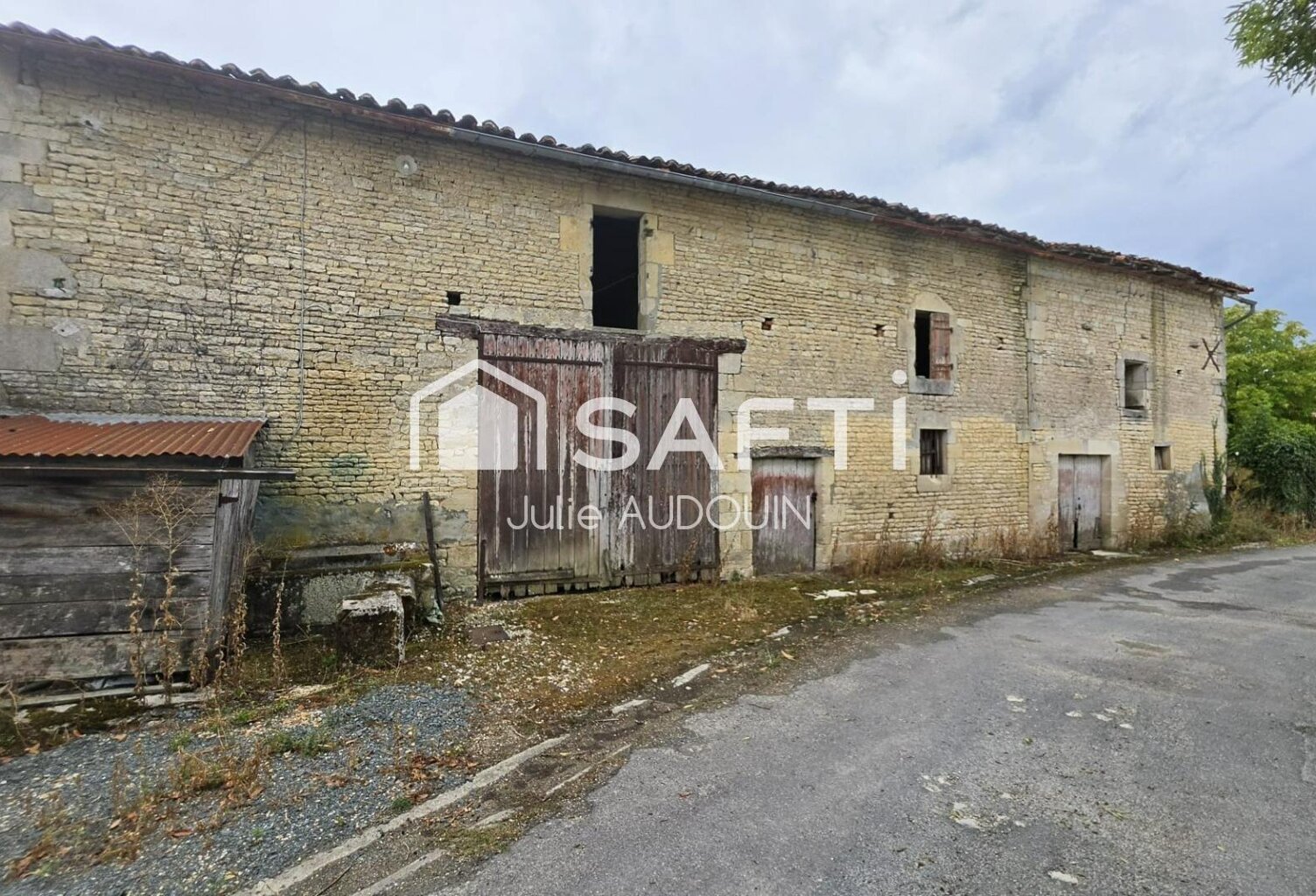 Grange à rénover - MATHA — photo 1