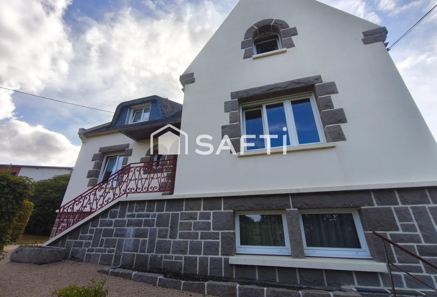 Vente maison 8 pièces 146 m² Pleyber-Christ (29410) — photo 1