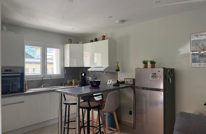Cadre paisible, grande terrasse en L, appartement moderne — photo 2