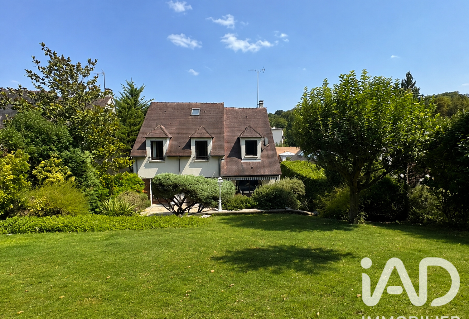 Vente Maison/villa 8 pièces — photo 1