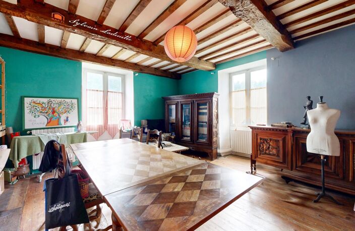 Coup de cœur au Bugue : bâtisse de 330 m² avec jardin ! — photo 2