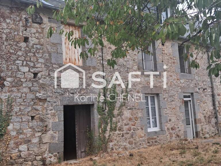 Maison en pierres à renover, beau vomule — photo 1