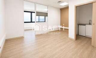 Bureau  100 m² à louer à Saint-Raphaël (83700)