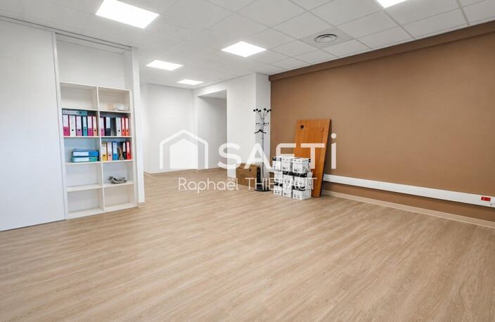 Bureaux 100 m²  Emplacement stratégique — photo 4