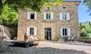 Maison 11 Pièces 528 m² à vendre à Vals-les-Bains (07600)