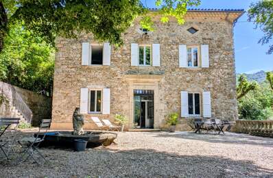 Maison bourgeoise renovée avec de belles prestations sur la commune de Vals les bains — photo du bien