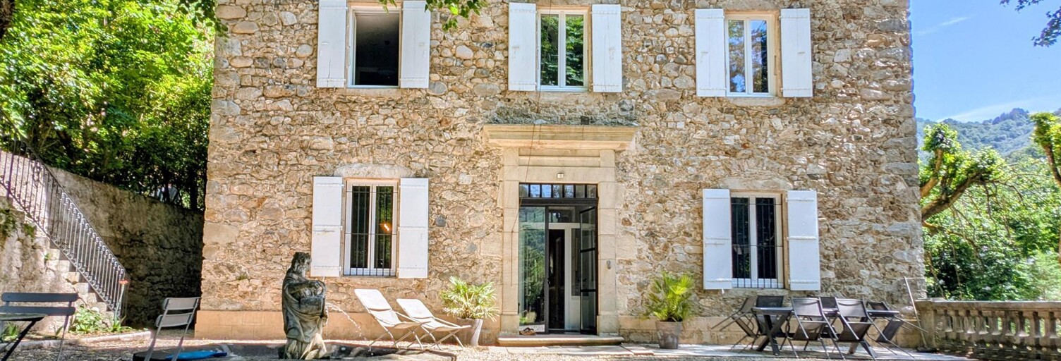 Maison 11 Pièces 528 m² à vendre à Vals-les-Bains (07600)