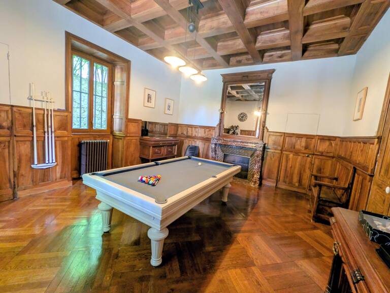 Maison bourgeoise renovée avec de belles prestations sur la commune de Vals les bains — photo 1