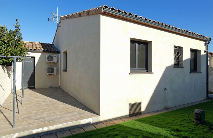 villa plain pied RT2012 de 83m² avec 3 chambres sur un terrain de 326m² avec garage — photo 2